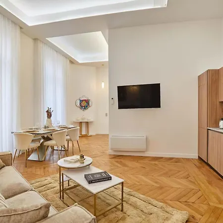 Chic Saint Honore Luxury With Ac 公寓