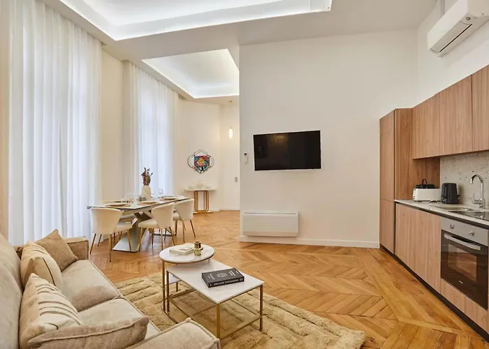 Chic Saint Honore Luxury With Ac Апартаменты