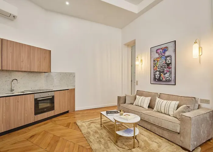 Апартаменты Chic Saint Honore Luxury With Ac